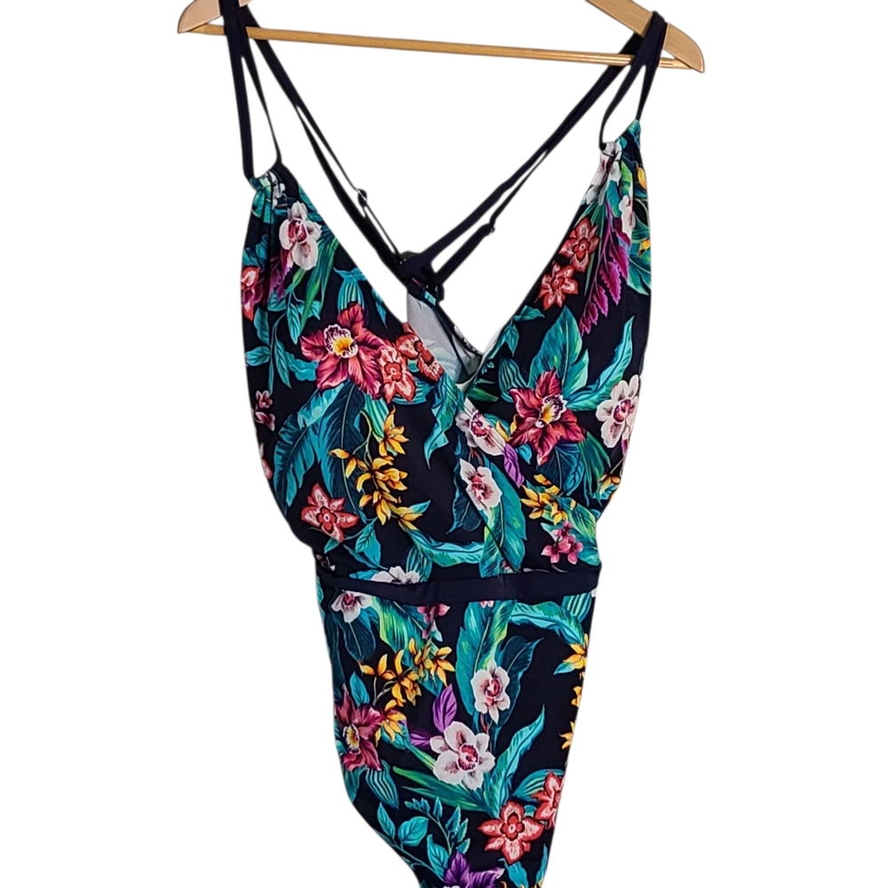 NWOT Floral One-Piece Swimsuit Coastal Blue 3X Beach Vibes